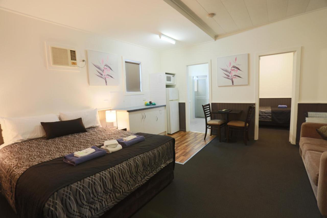The Esplanade Motel Lakes Entrance Zewnętrze zdjęcie