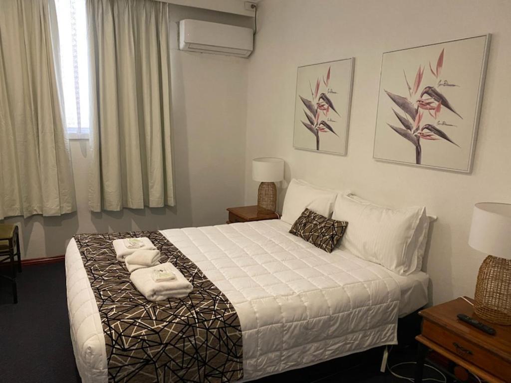 The Esplanade Motel Lakes Entrance Zewnętrze zdjęcie