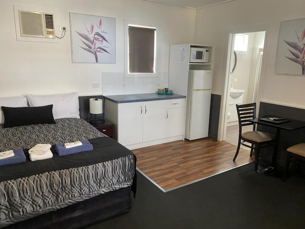 The Esplanade Motel Lakes Entrance Zewnętrze zdjęcie